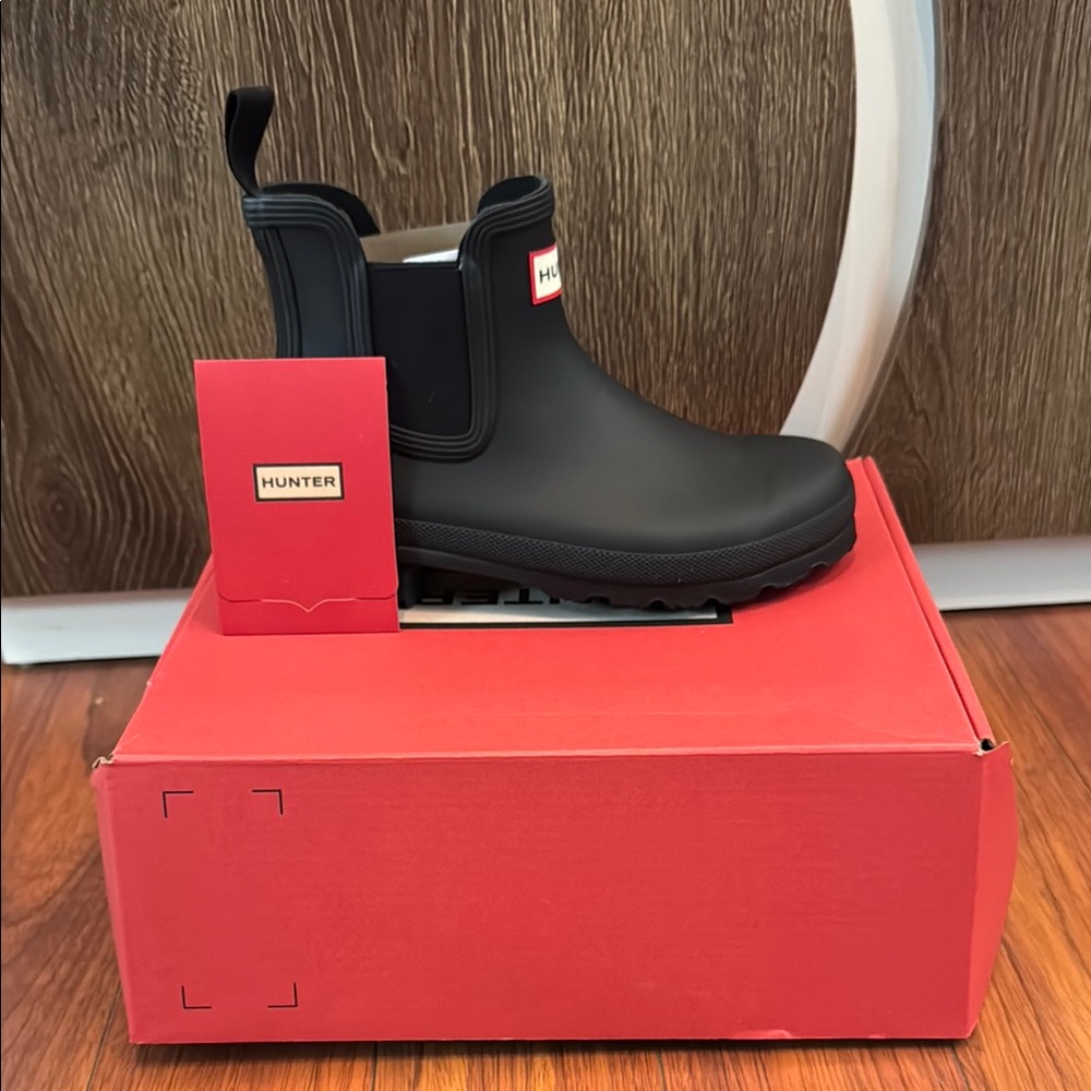 Hunter Women’s Original Chelsea Black Boots